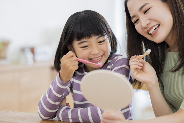 丁寧な歯磨きの習慣付けと仕上げ磨き